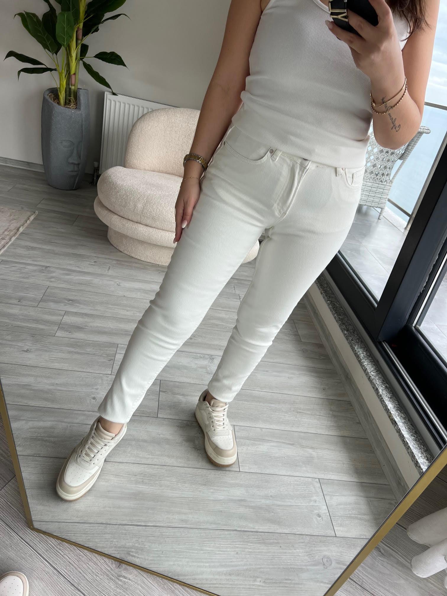 315 Slim Boyfriend Jean EKRU
