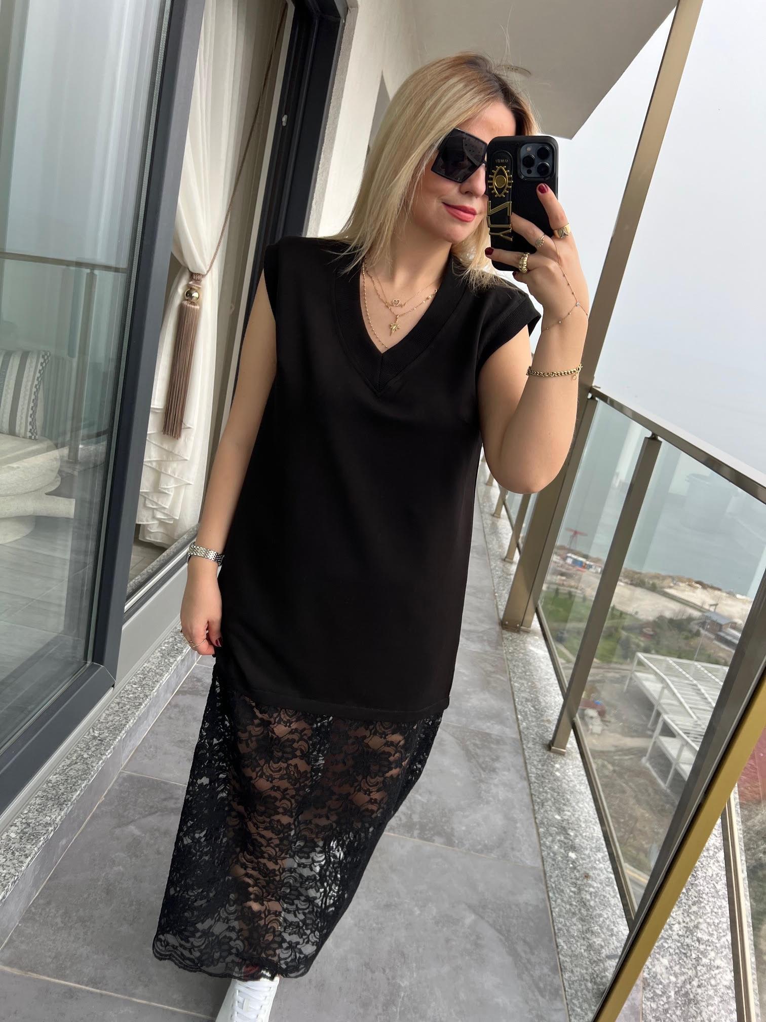 34067 Eteği Dantelli Elbise SİYAH