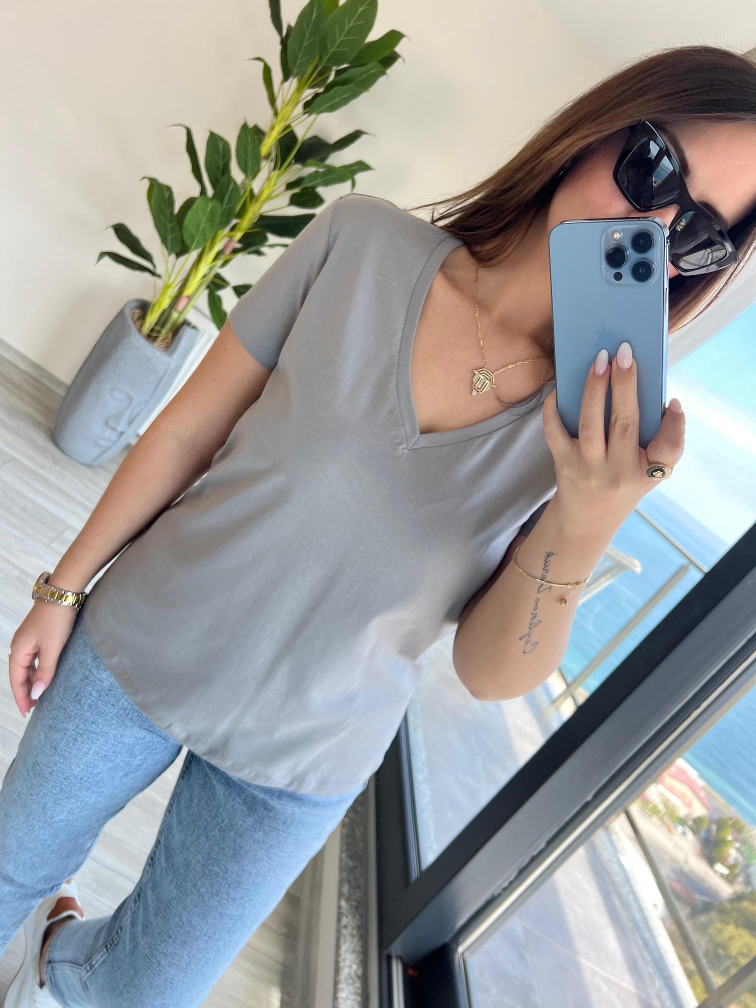 3470 V Yaka Basic Tshirt GRİ