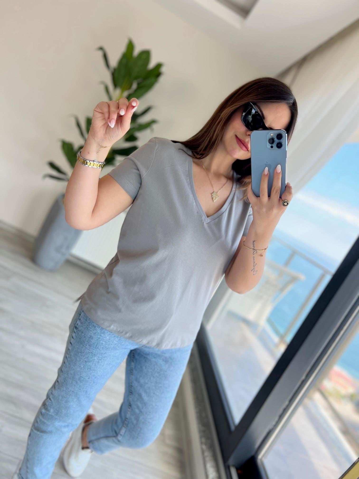 3470 V Yaka Basic Tshirt GRİ
