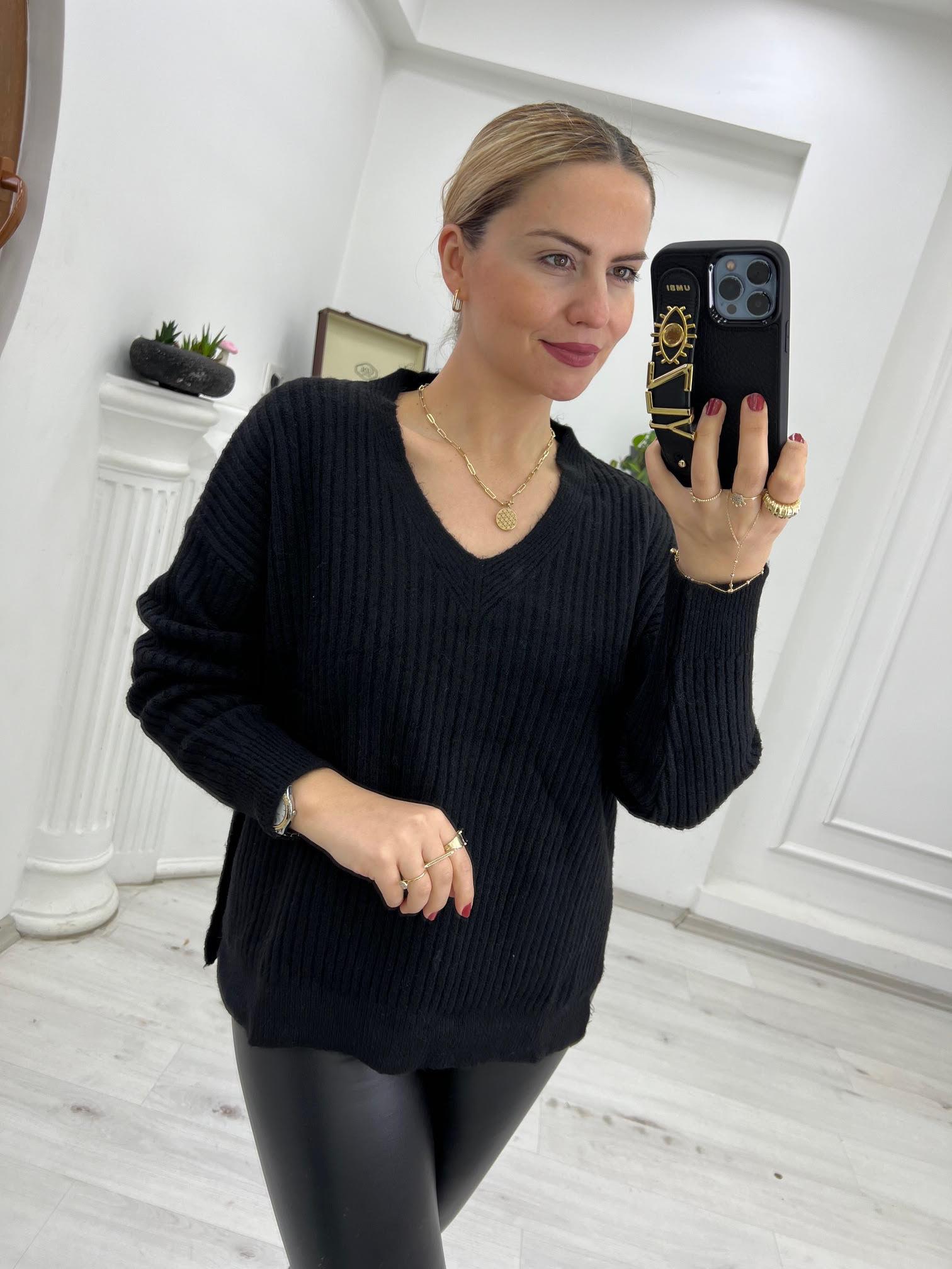 4001 V Yaka Kalın Fitilli Kazak SİYAH