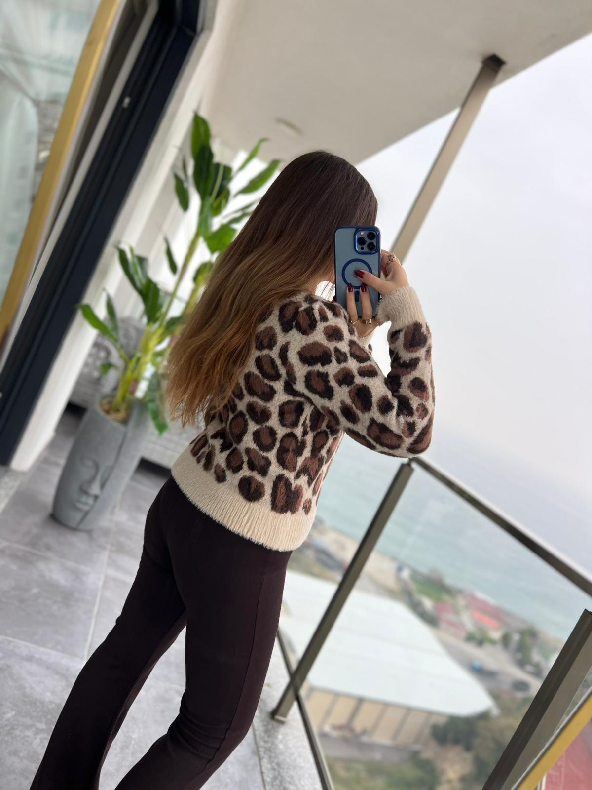 4484 Yumoş Kazak KAHVE