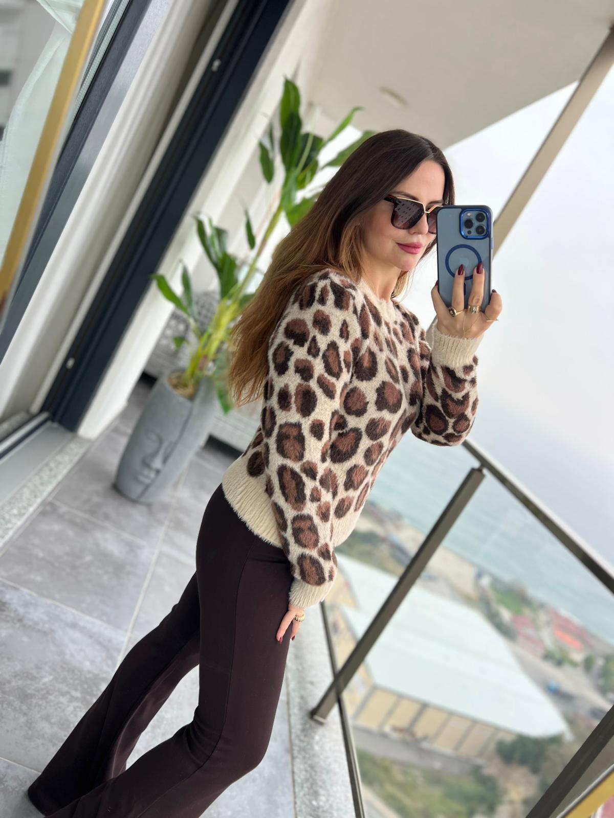 4484 Yumoş Kazak KAHVE