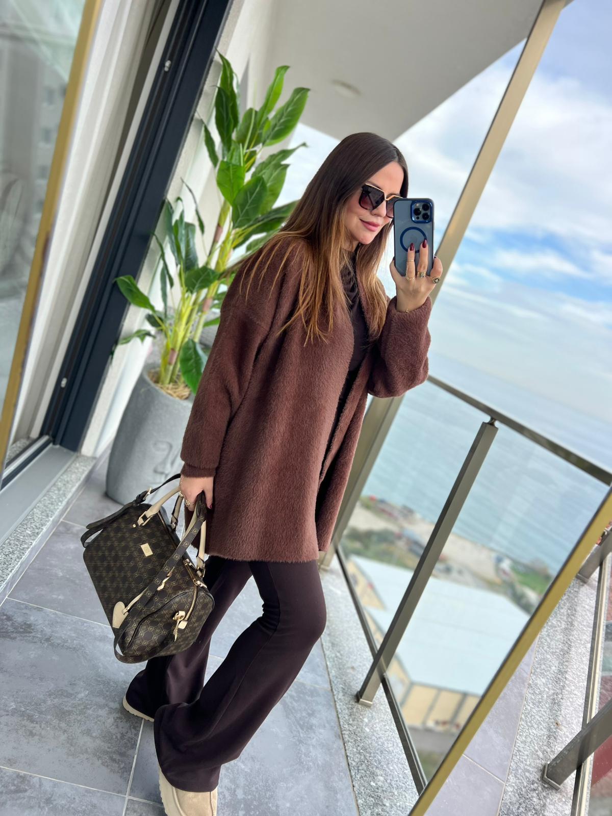 4602 Kısa Yumoş Hırka KAHVE