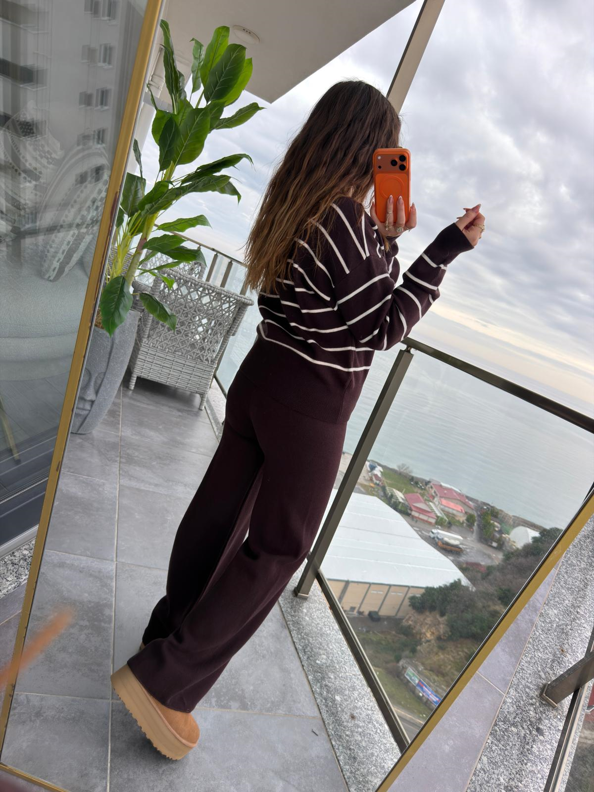 4676 Çizgili Triko Takım KAHVE