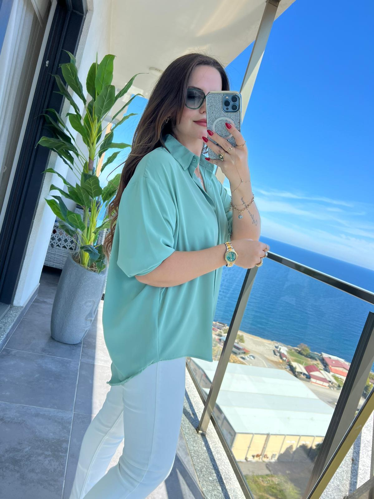 481 Yarasa Kol Saten Gömlek MİNT
