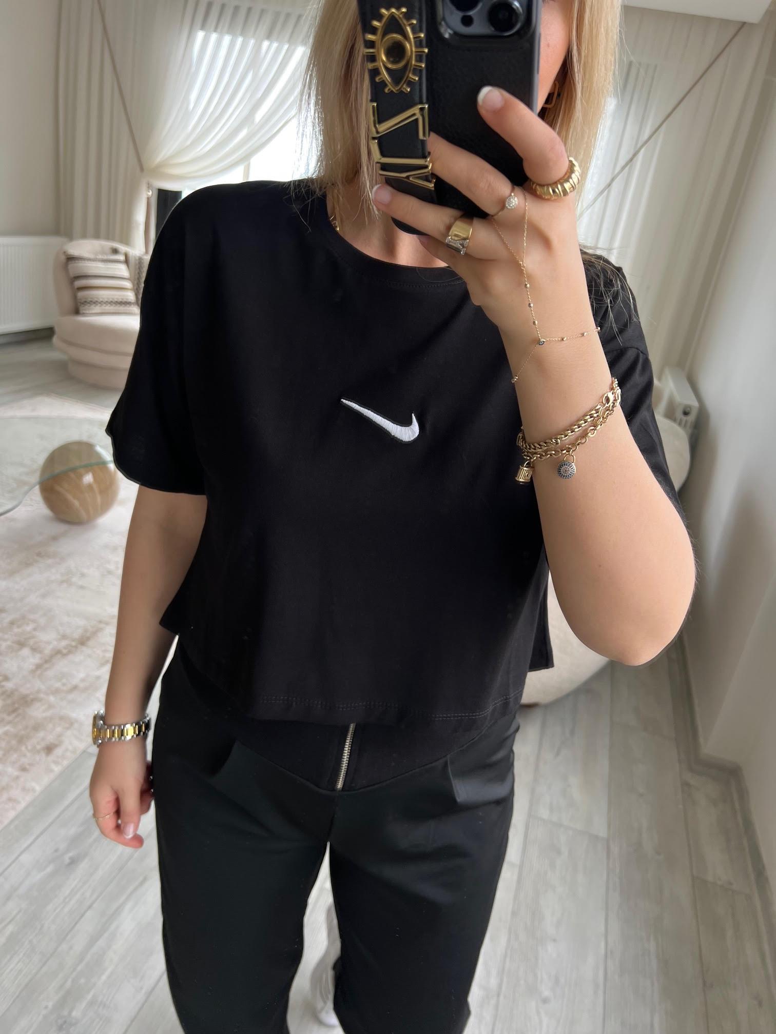 Kısa Tshirt SİYAH
