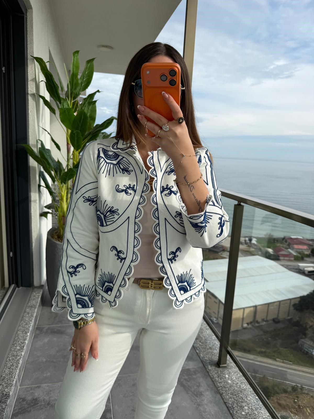 010 Göz Desen Nakışlı Ceket EKRU