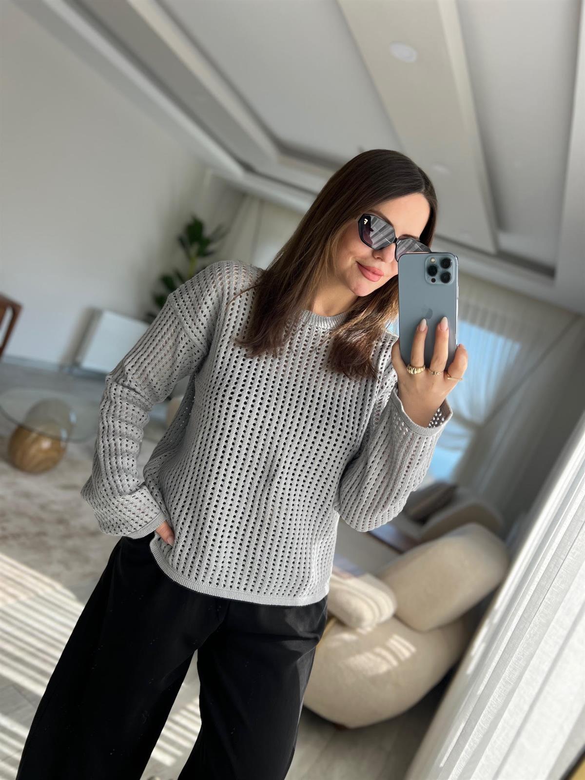 0148 Delikli Triko GRİ