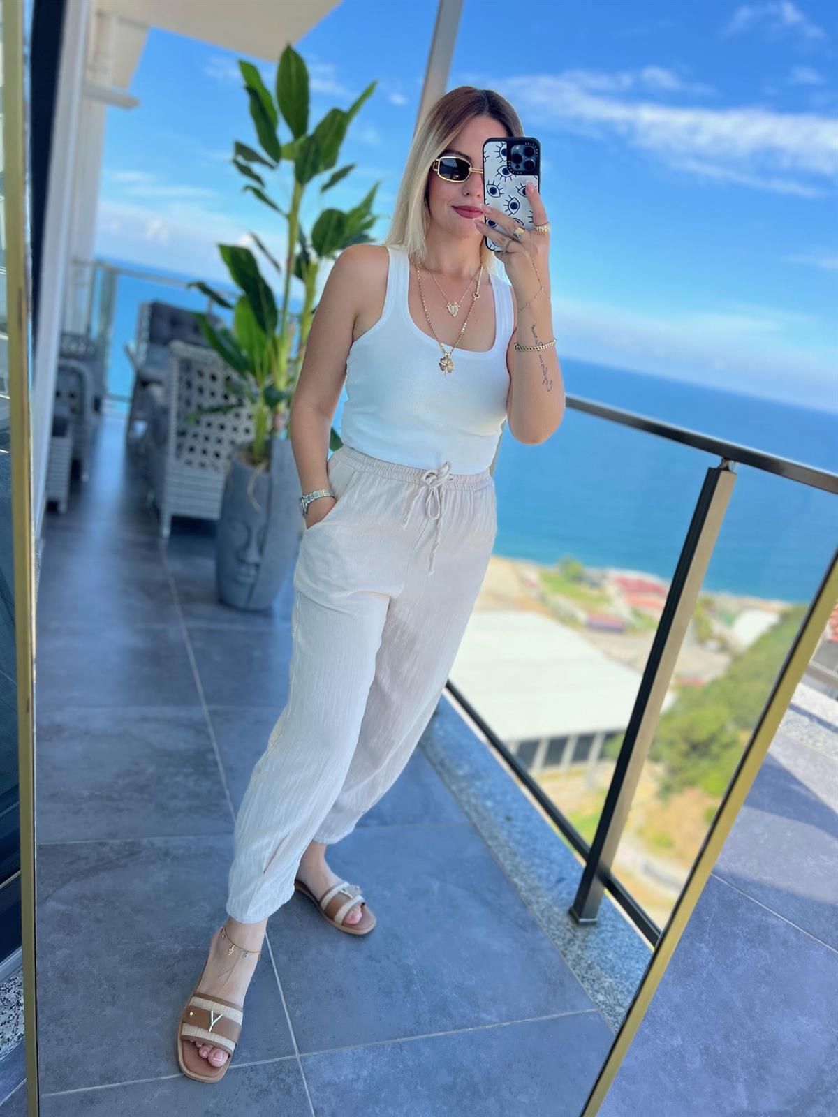 0255 Paçası Pilili Pantalon BEJ