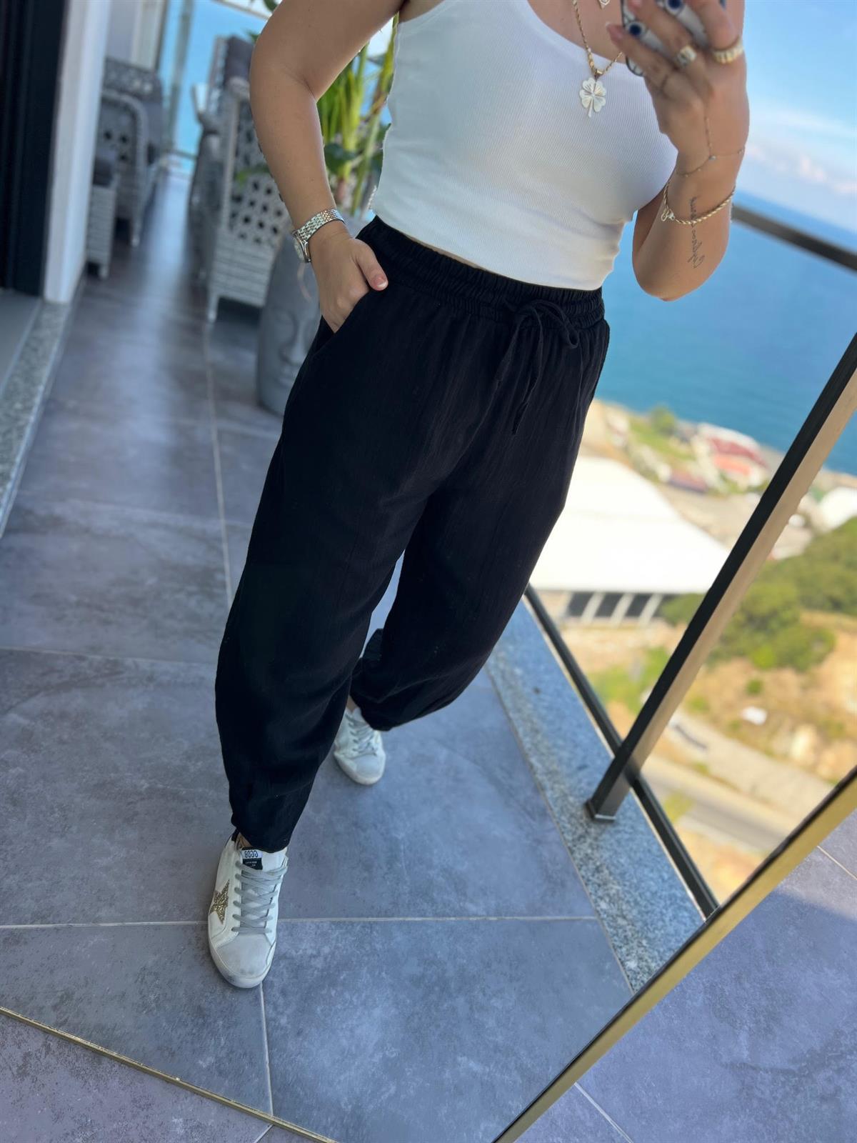 0255 Paçası Pilili Pantalon SİYAH