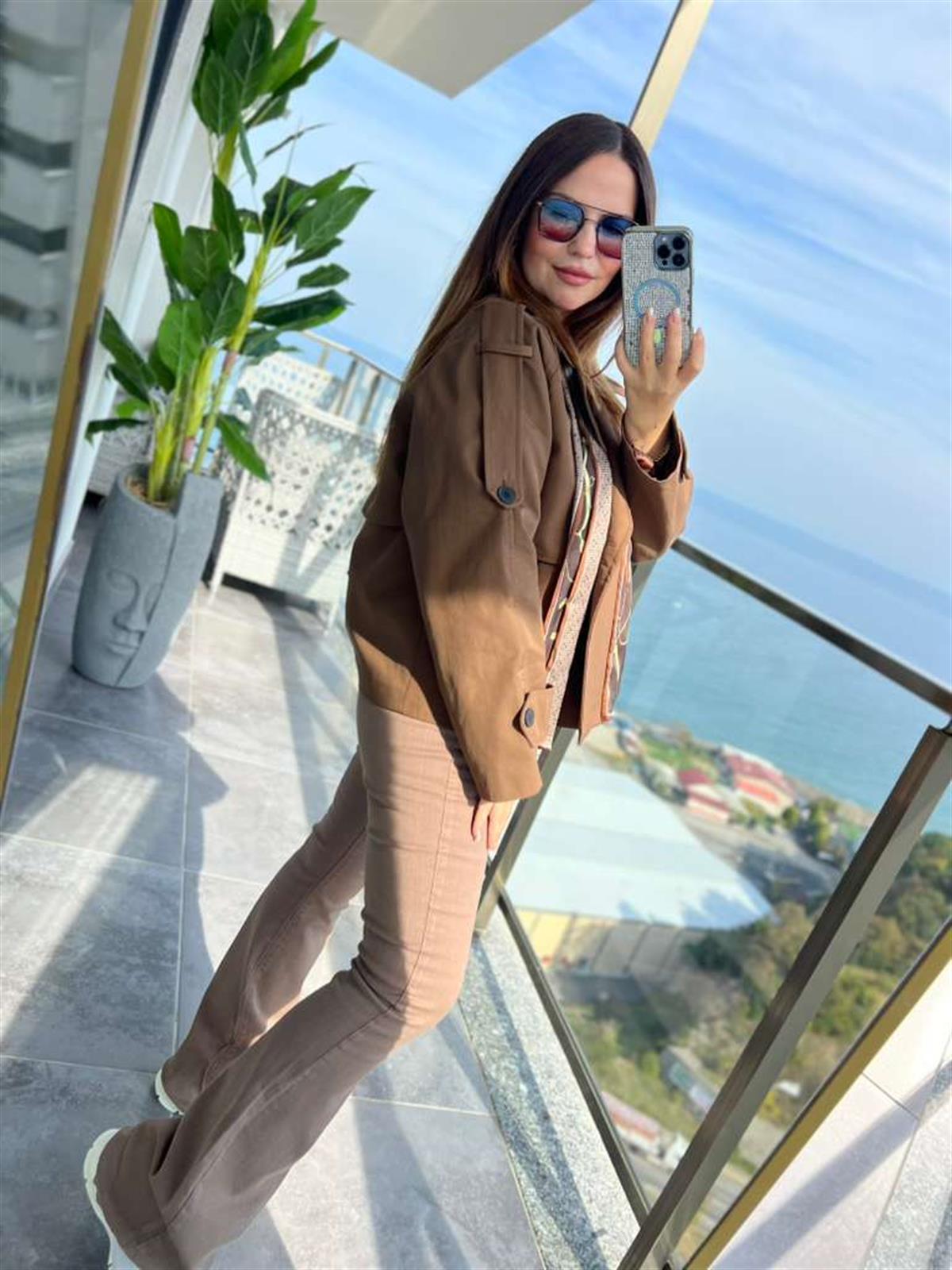 0606 Kısa Trenç KAHVE