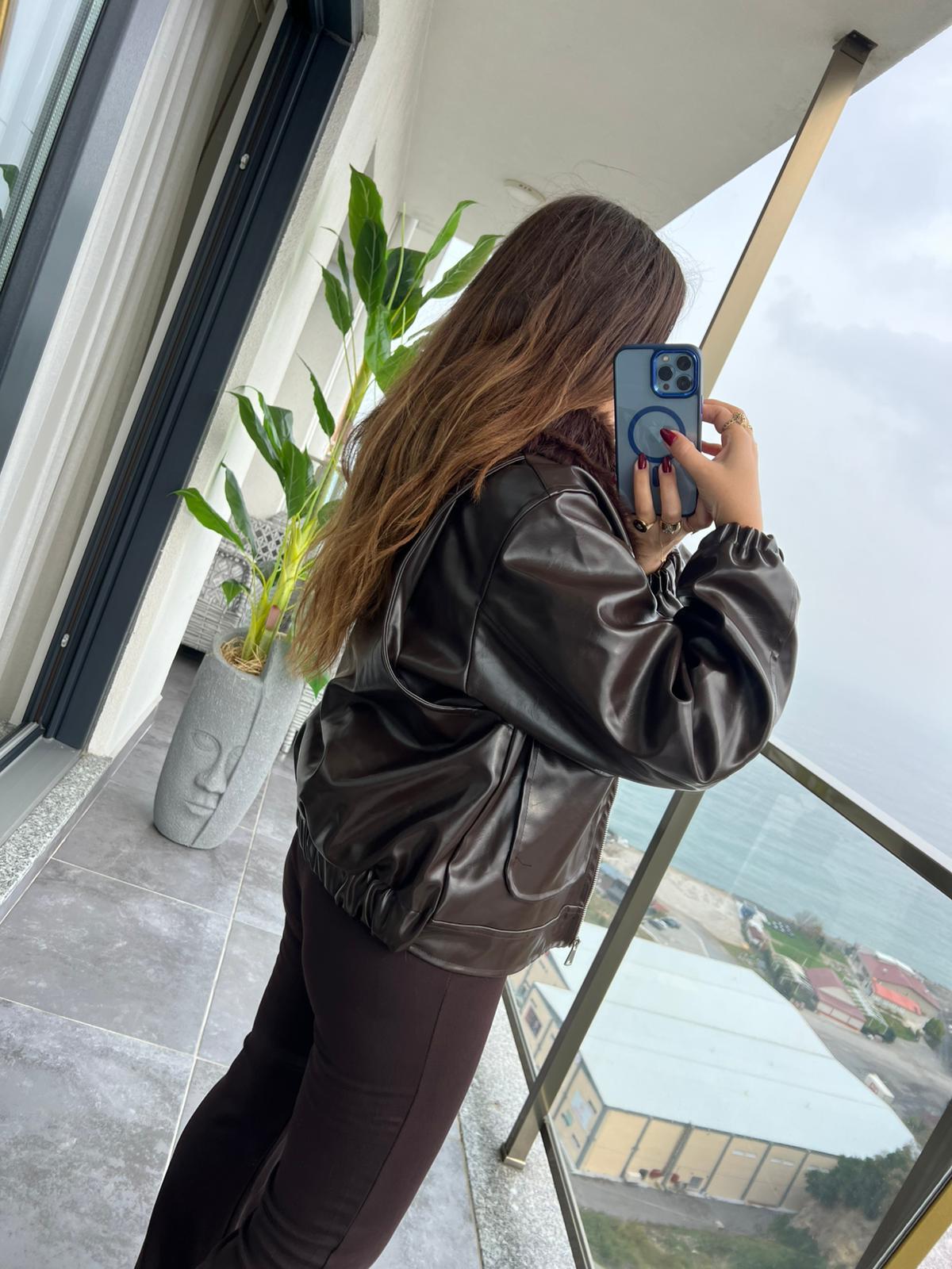 0669 Kürklü Parlak Deri Mont KAHVE