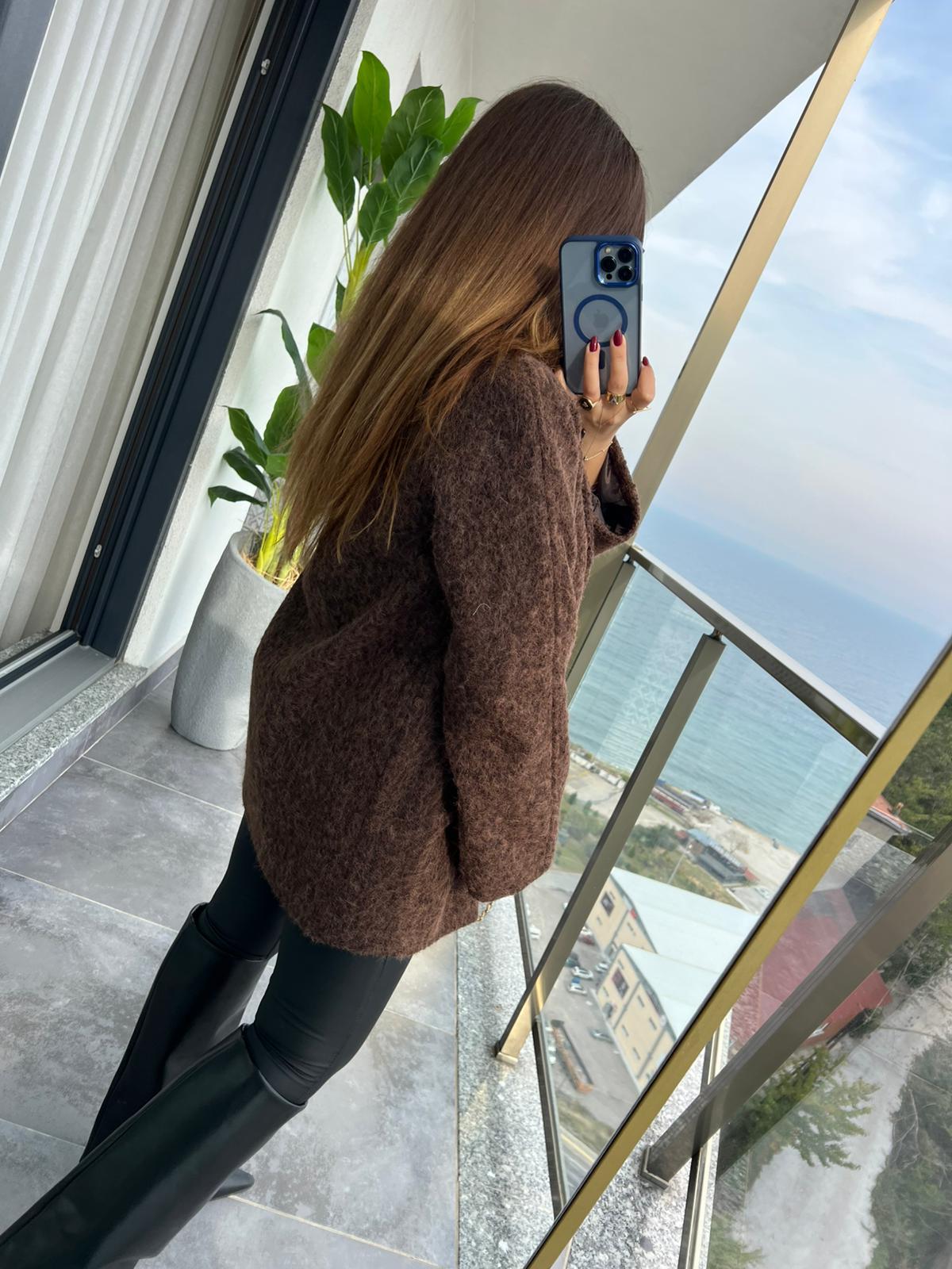 0675 Kuruvaze Kaşe Kaban KAHVE