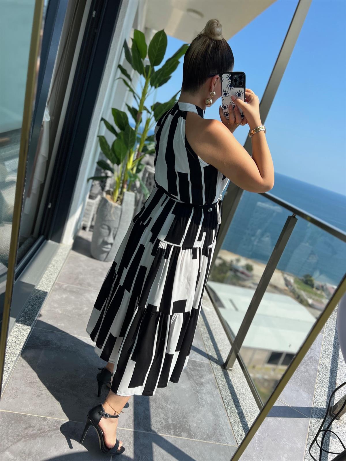 07 Halter Yaka Elbise PİYANO