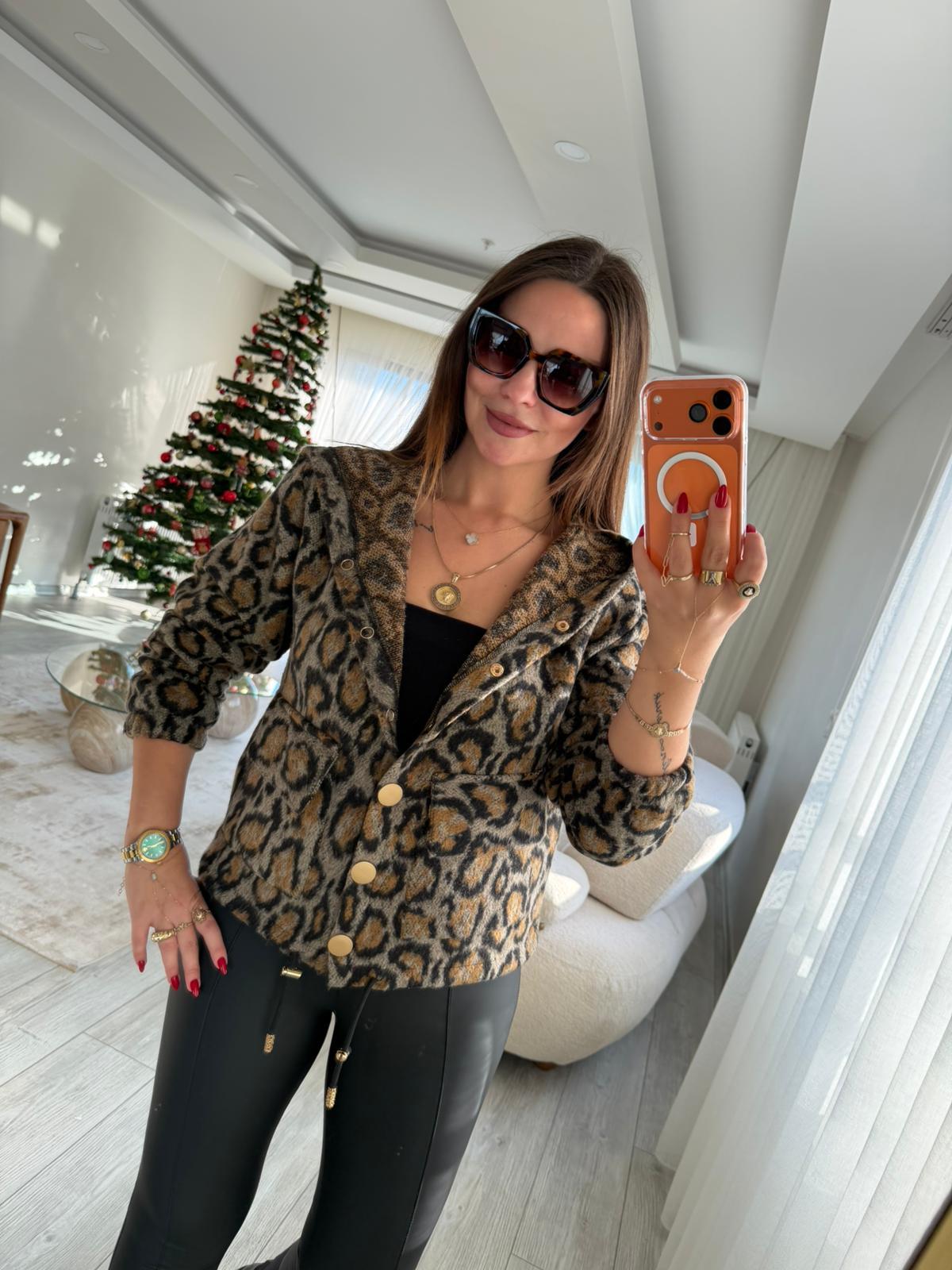 1005  Leoparlı Kapüşonlu Hırka LEOPAR