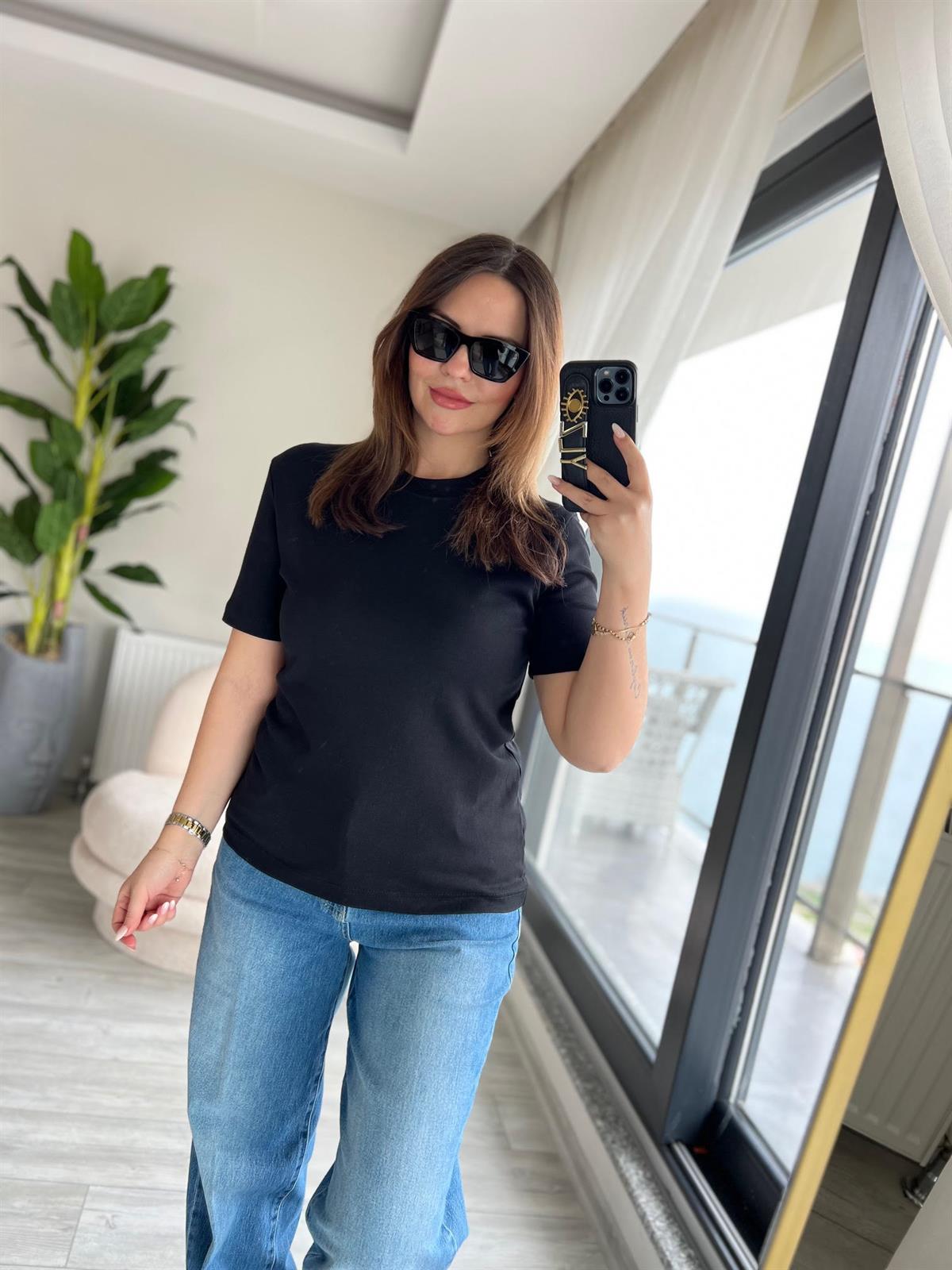 1075 Bisiklet Yaka Tshirt SİYAH