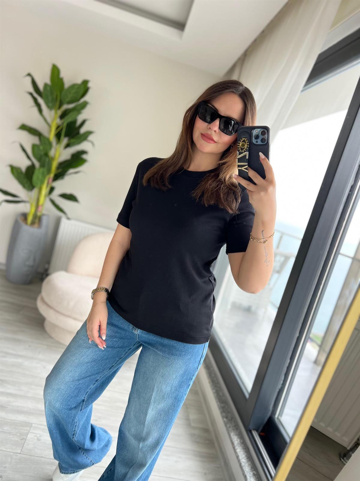 1075 Bisiklet Yaka Tshirt SİYAH