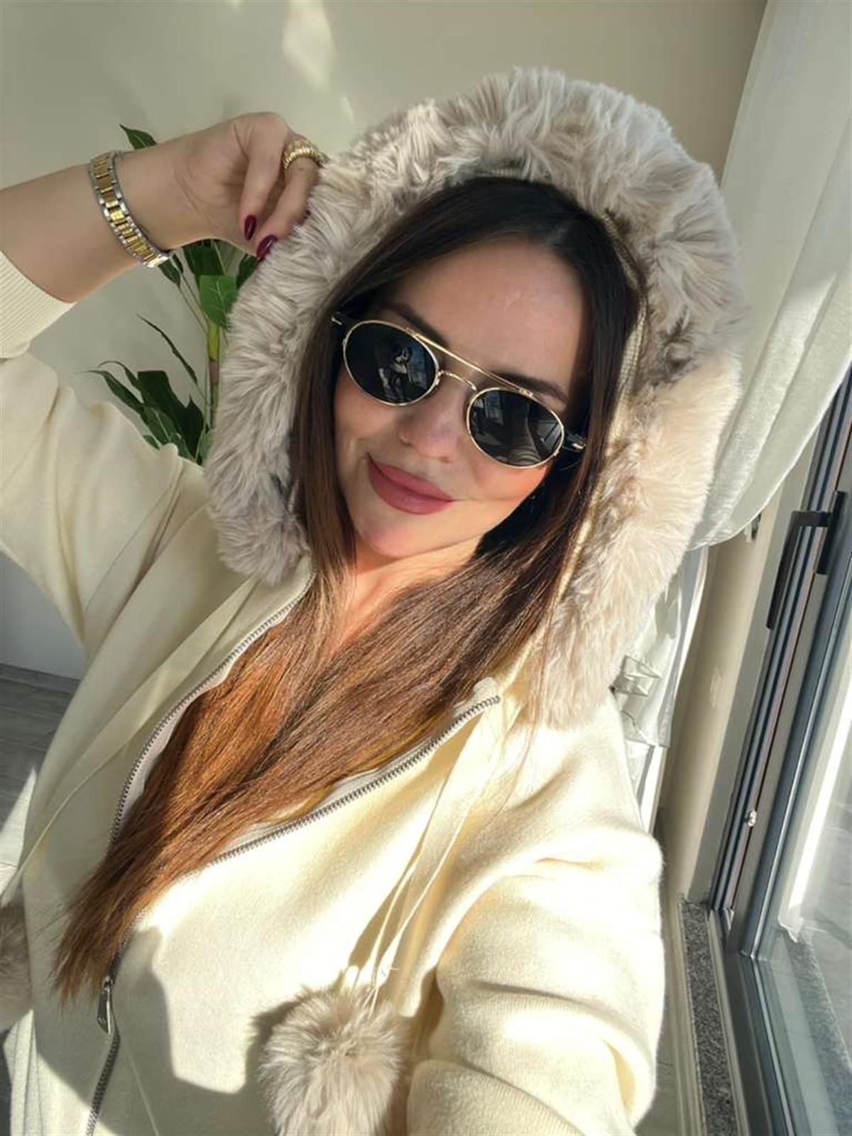 140215 Ponponlu Hırka EKRU