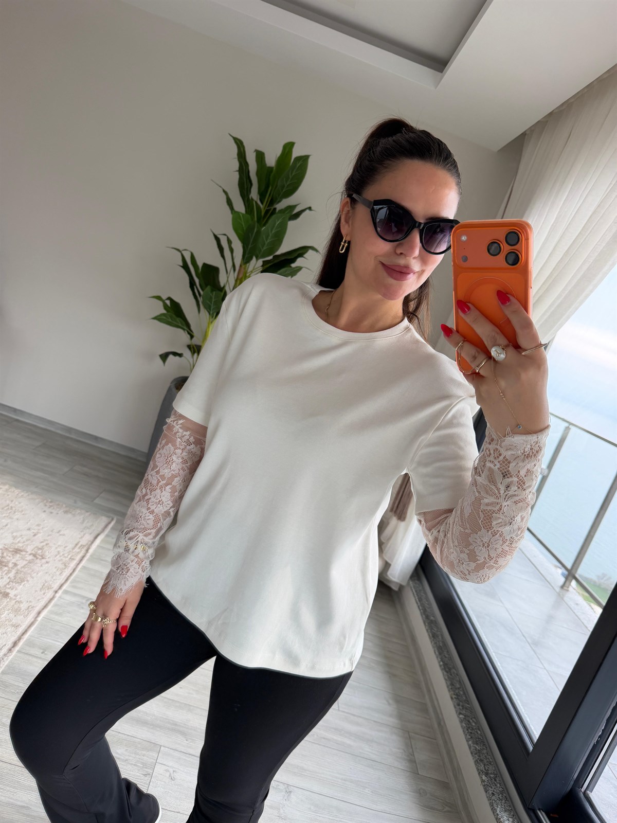 2320 Kolları Dantelli Tshirt EKRU