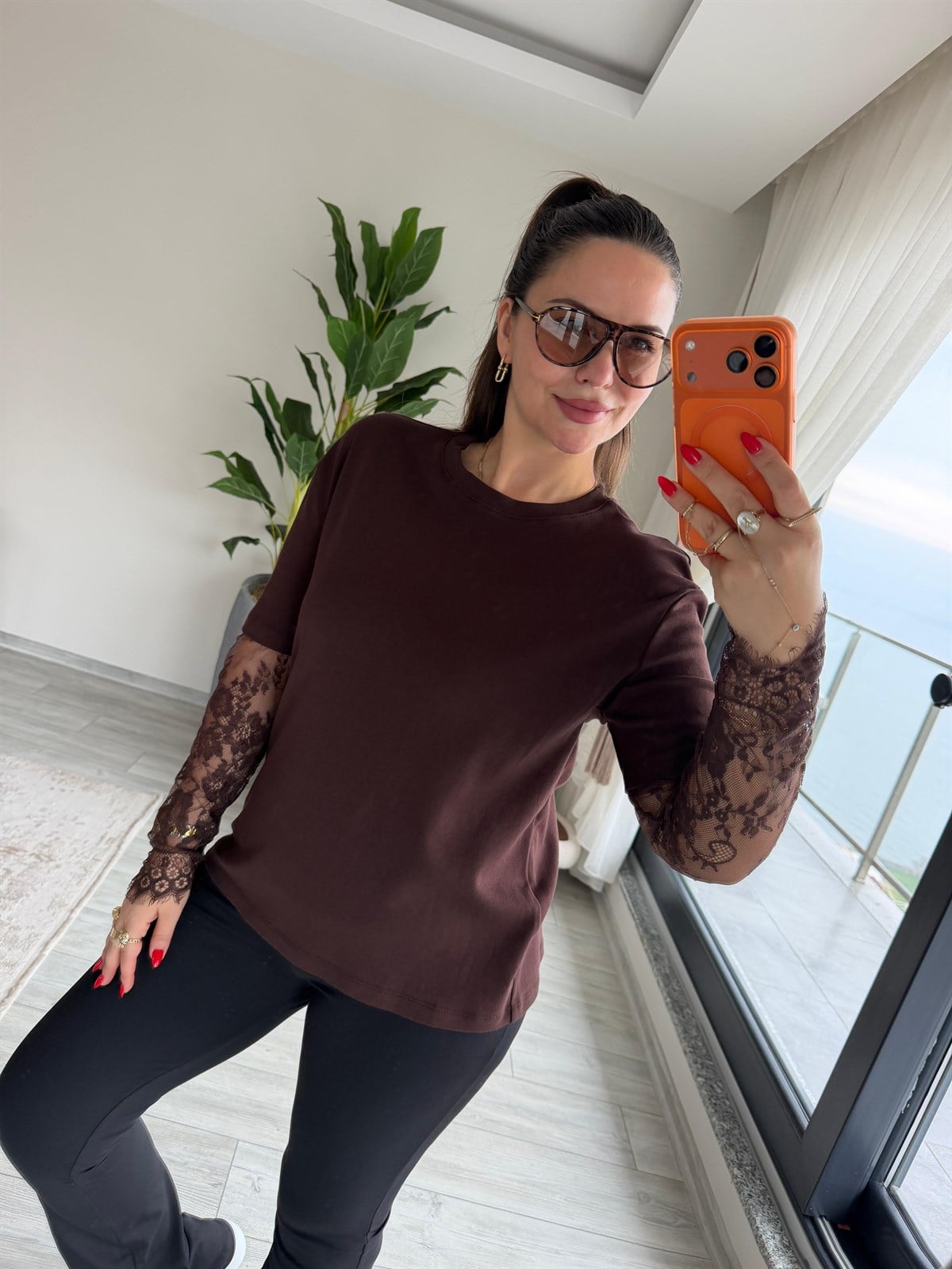 2320 Kolları Dantelli Tshirt KAHVE