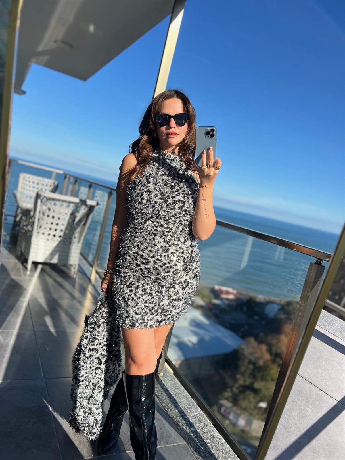 233 Leoparlı Tüylü Takım GRİ LEOPAR