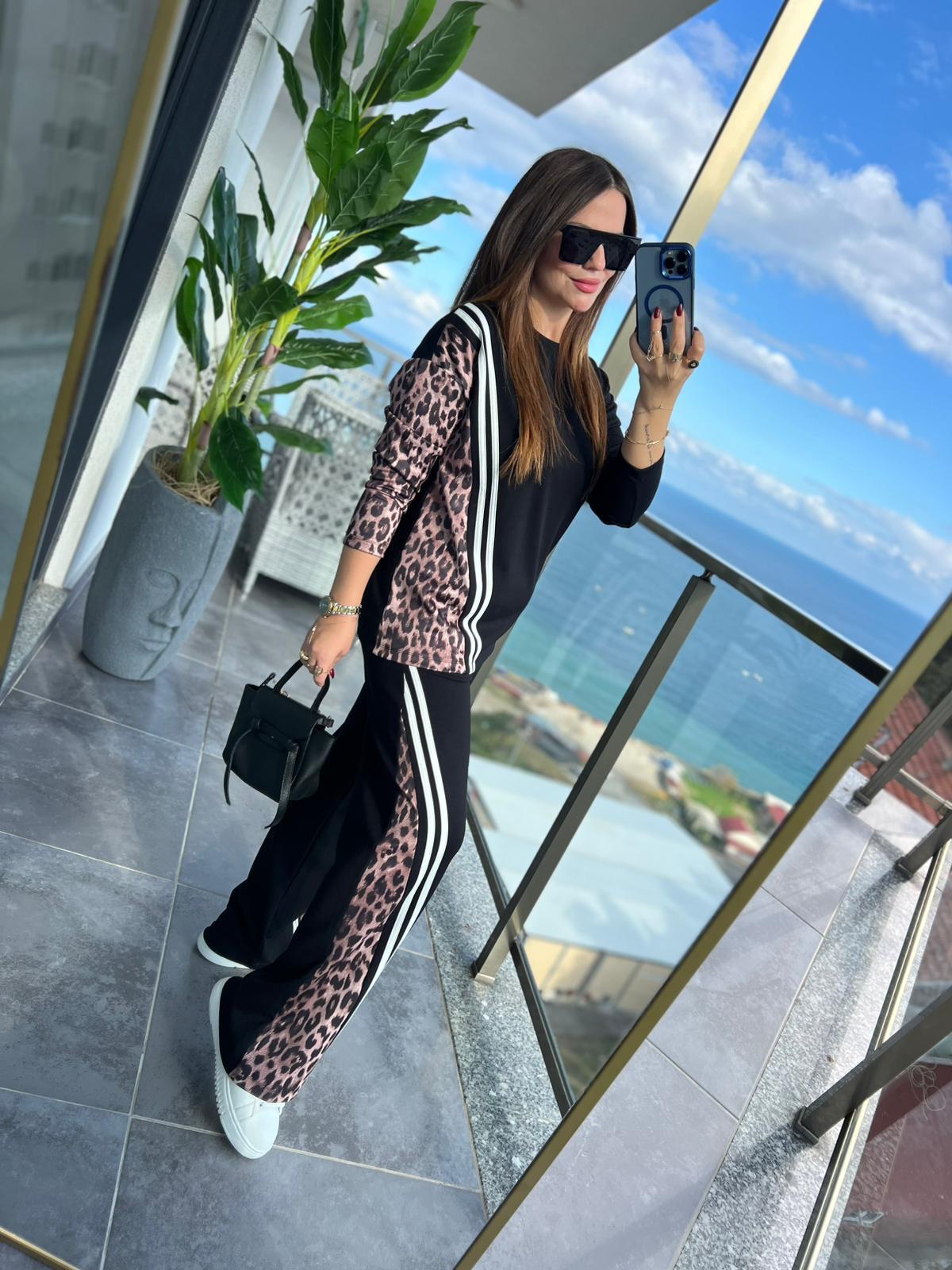 2335 Leoparlı Biyeli Takım SİYAH