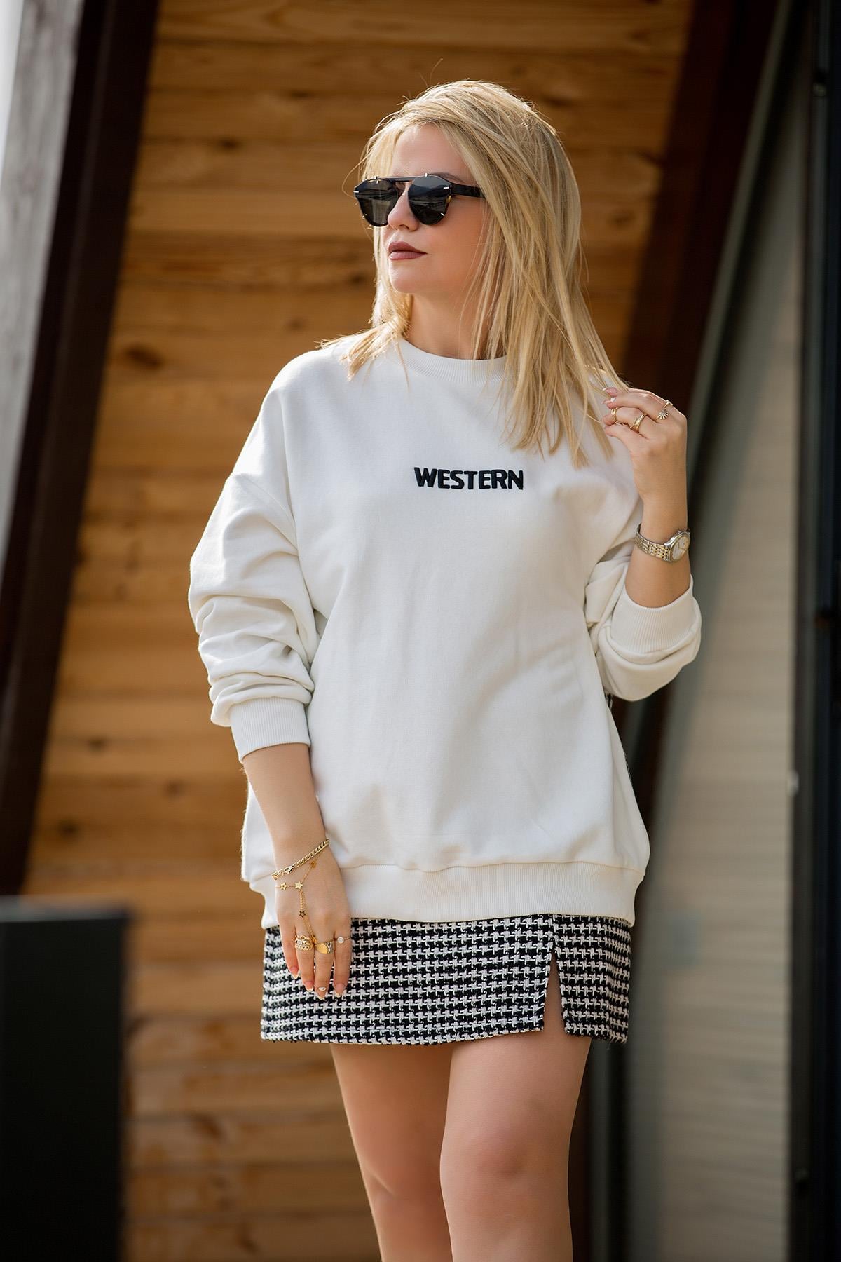 23Y17728 Önü Yazılı Sweat BEYAZ
