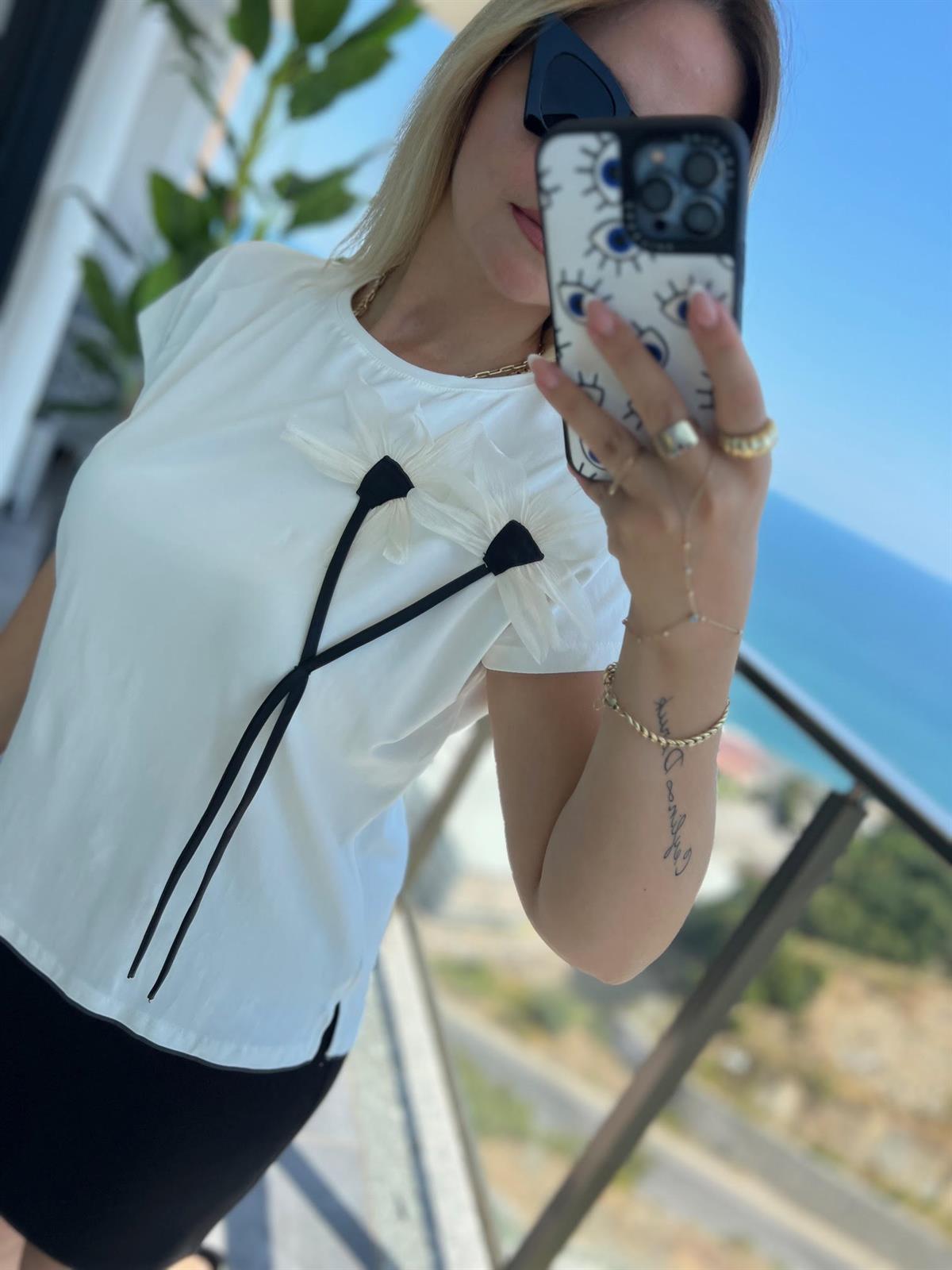 24123 Çiçekli Tşırt EKRU