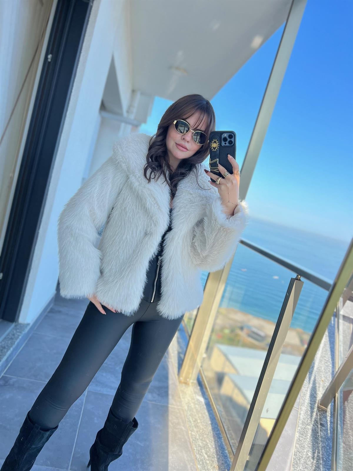 2429 Araboy Lolita Kürk BEJ