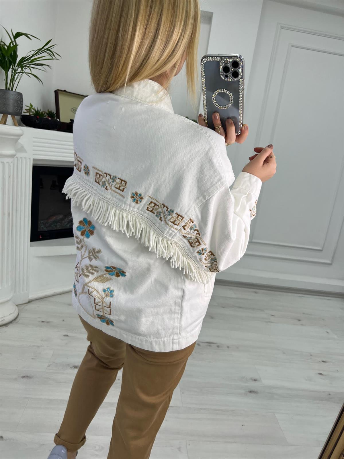 2452 Püsküllü Nakışlı Denim Ceket BEYAZ