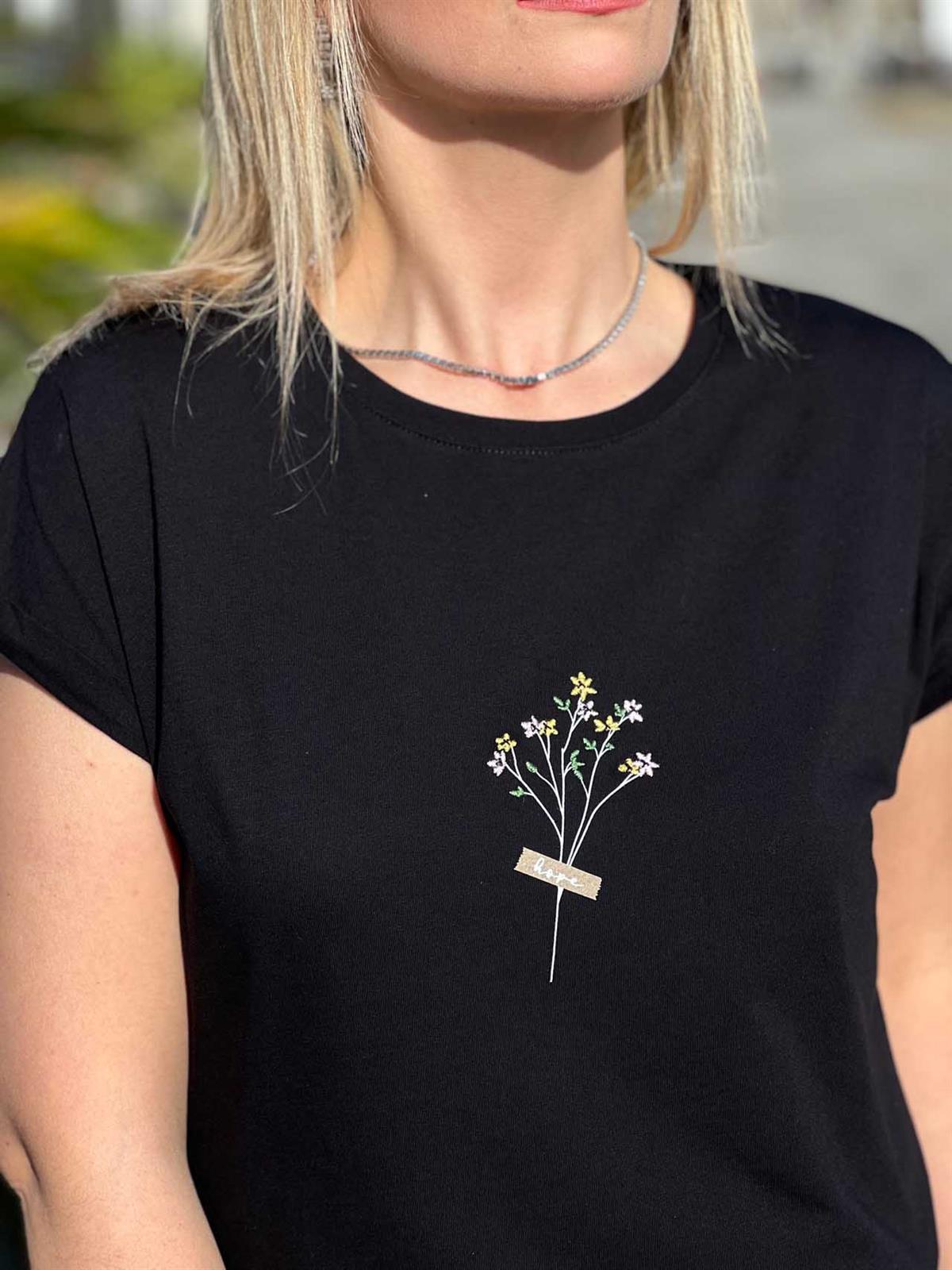 25070 V Yaka Basic Tshirt SİYAH