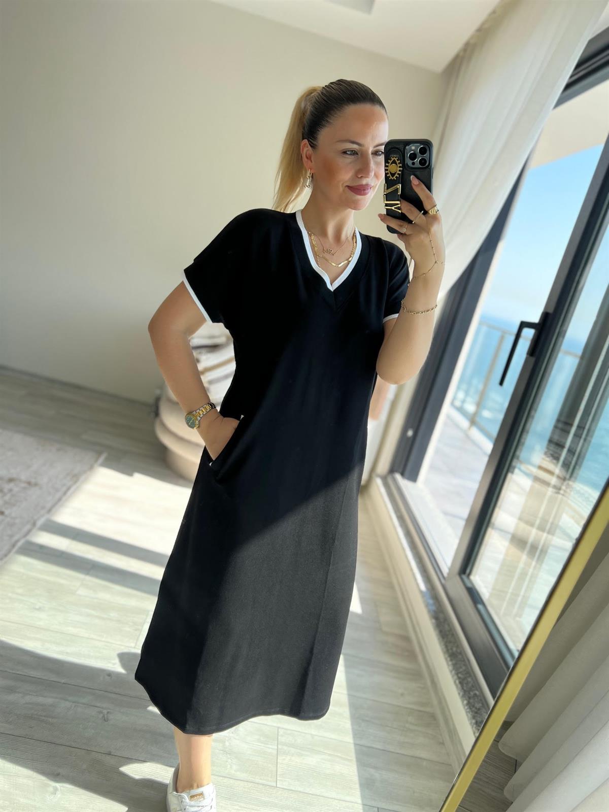 279046 V Yaka Elbise SİYAH