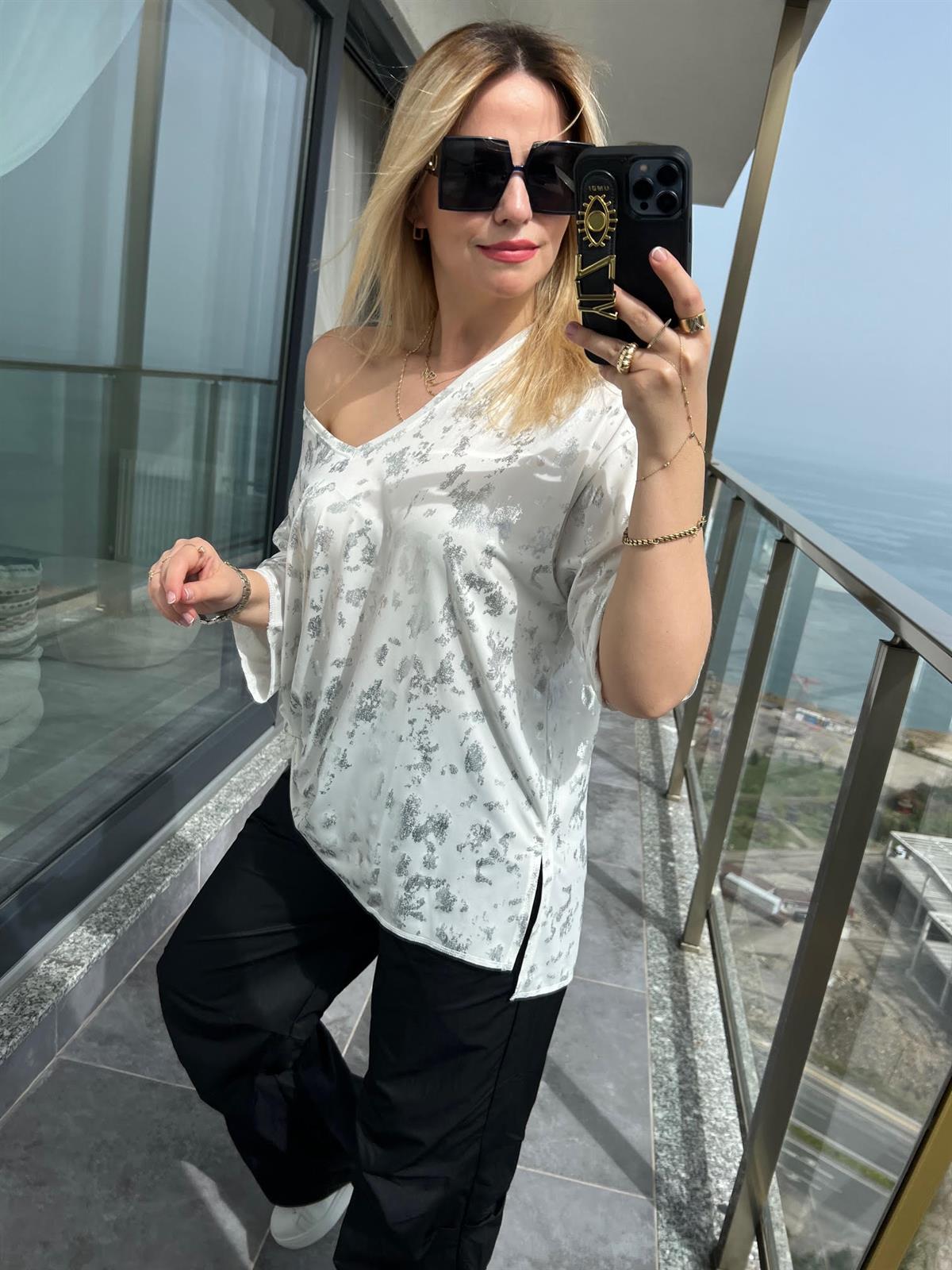 28500 Gümüş Varaklı Tshirt EKRU