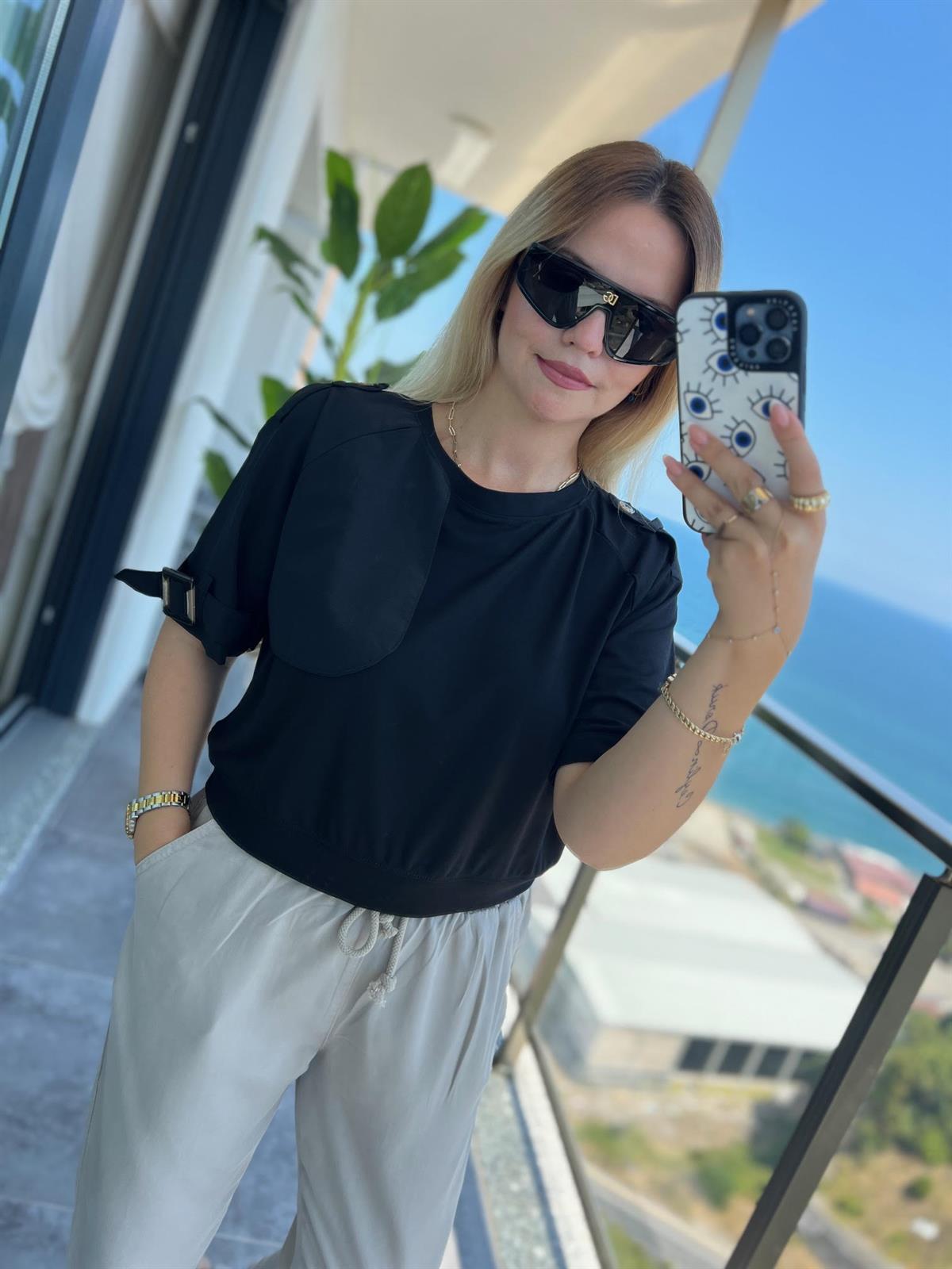 28503 Paraşüt Detay Kısa Tshirt SİYAH