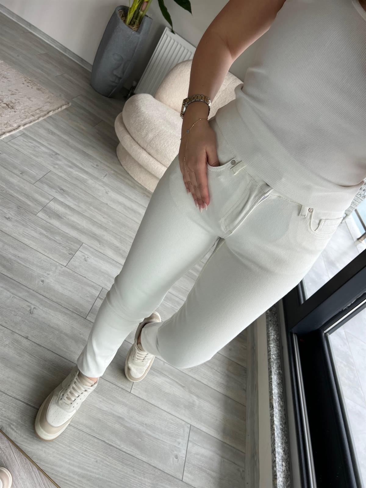 315 Slim Boyfriend Jean EKRU