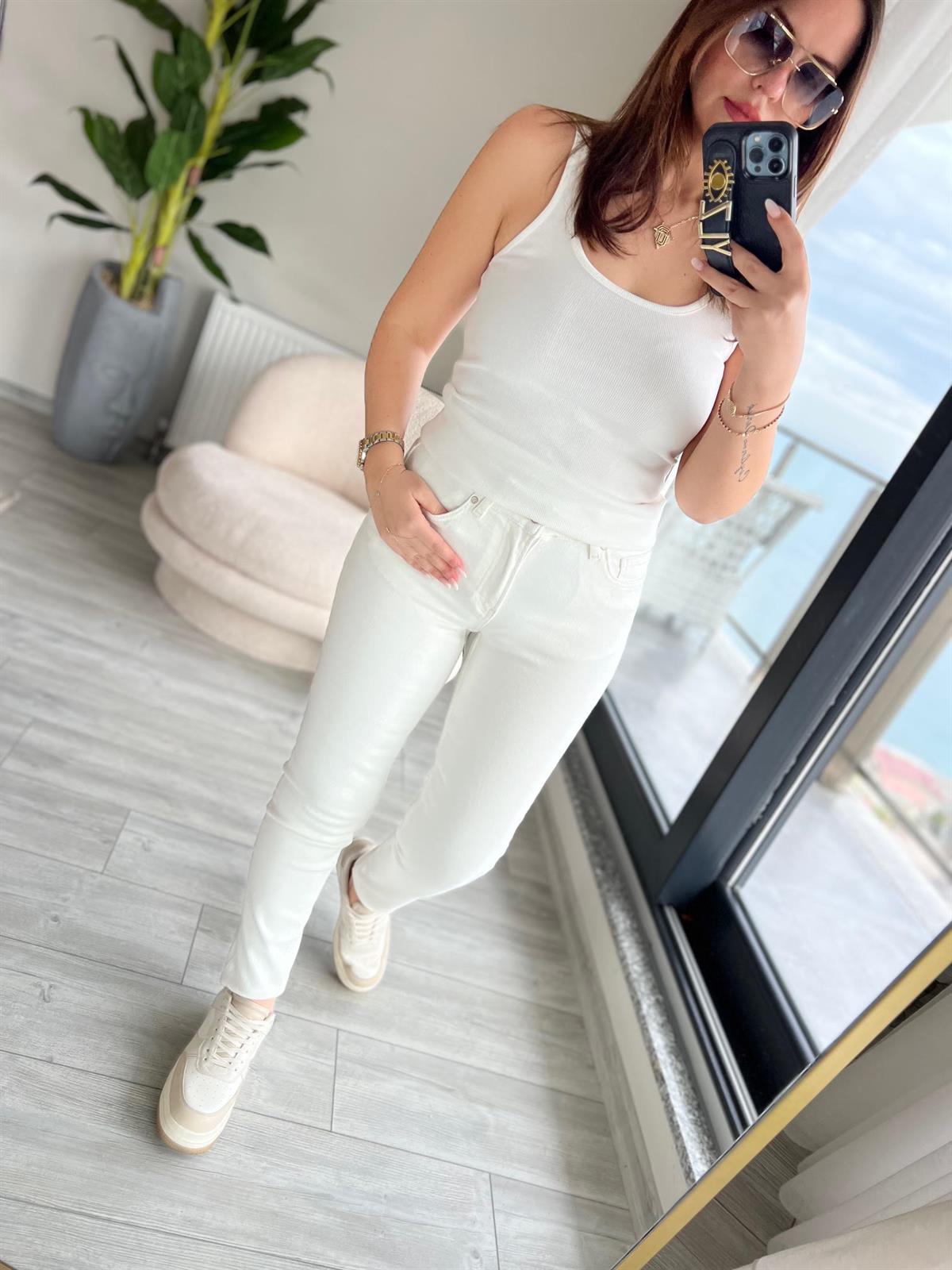 315 Slim Boyfriend Jean EKRU