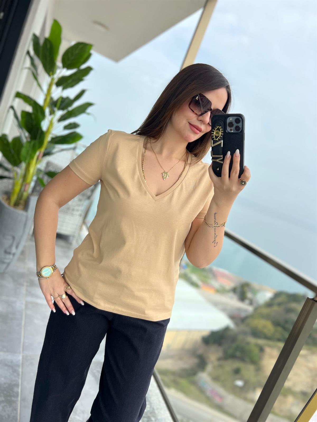 3470 V Yaka Basic Tshirt CAMEL