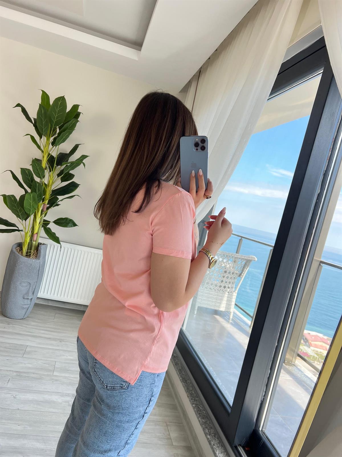 3470 V Yaka Basic Tshirt ŞEFTALİ