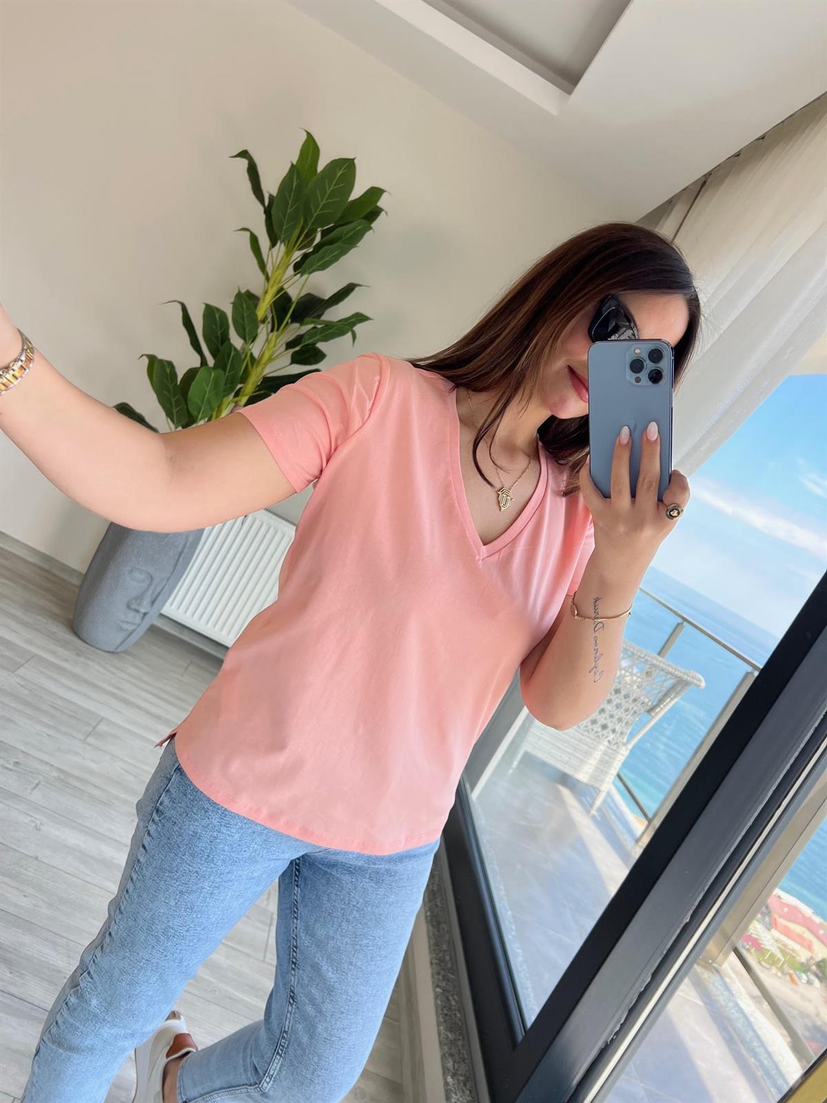 3470 V Yaka Basic Tshirt ŞEFTALİ