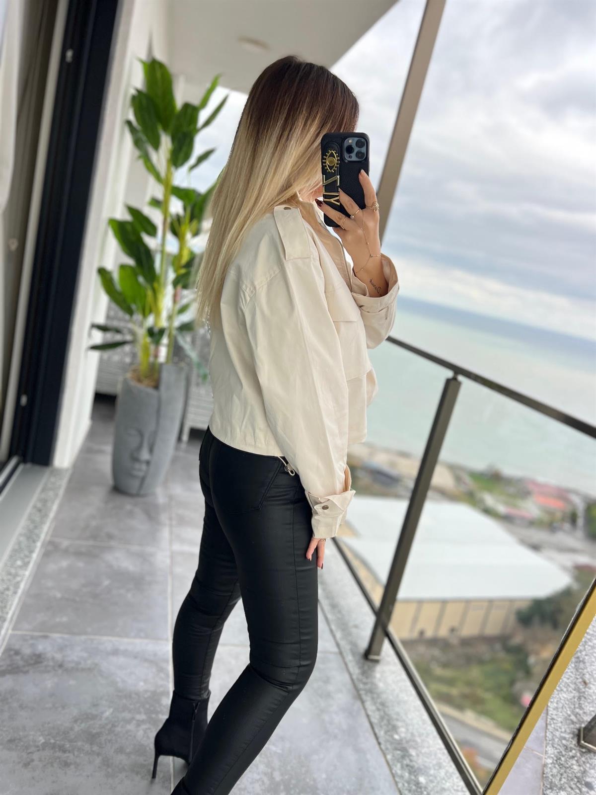 35448 Cepli Kısa Omuz Detay Ceket BEJ