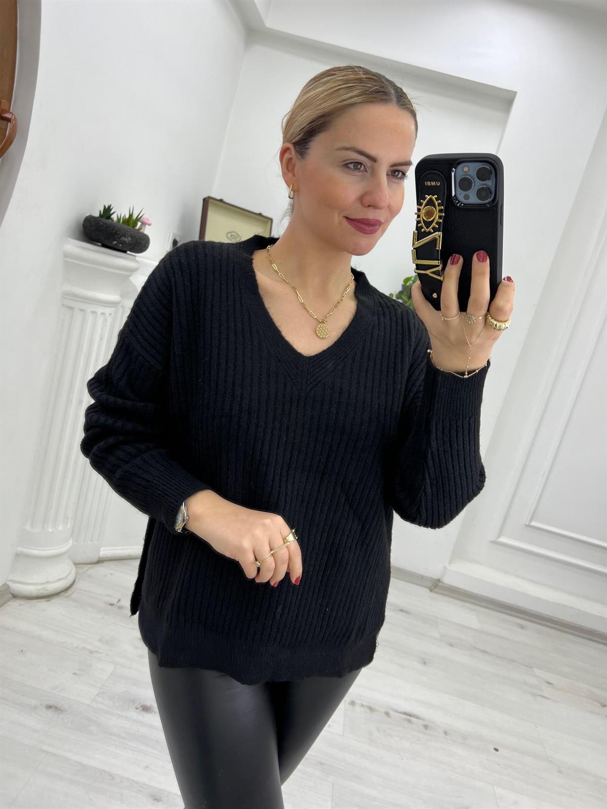 4001 V Yaka Kalın Fitilli Kazak SİYAH