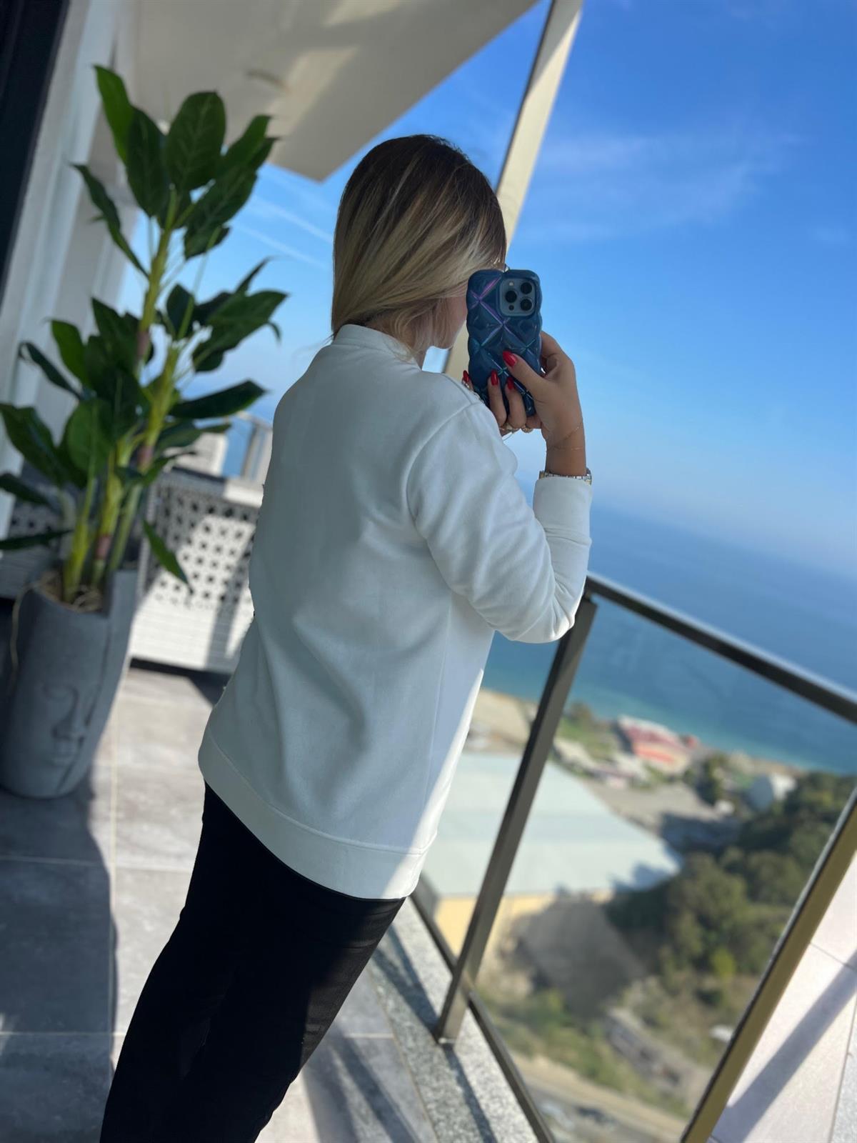 4010 Lazer Kesim Taşlı Sweat EKRU