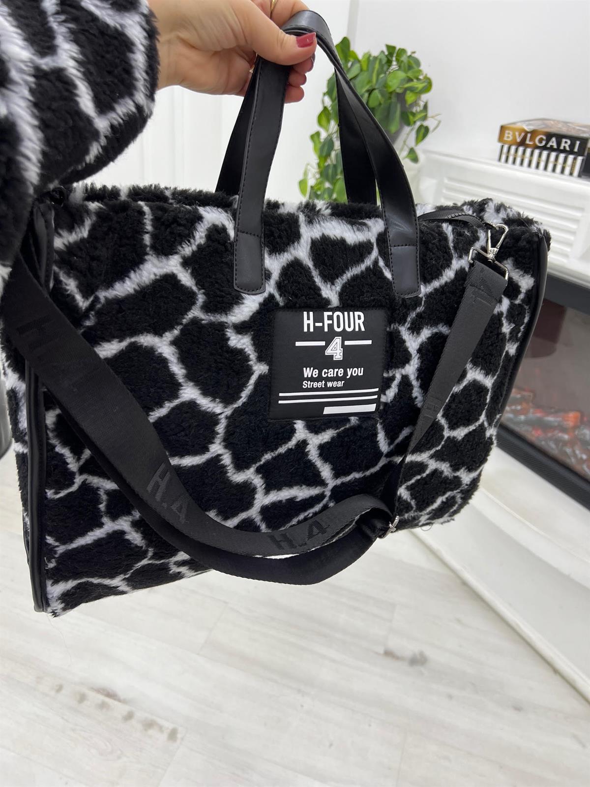 4054 Peluş Çanta SİYAH