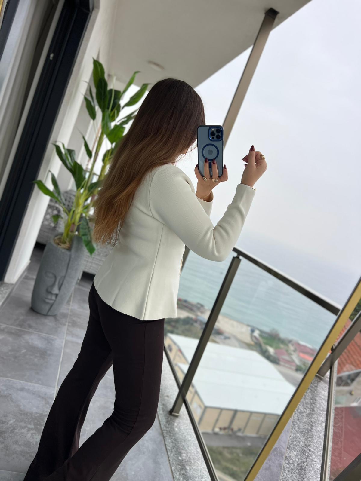 5102 Düğme Detay Gömlek Yaka Hırka VANİLYA