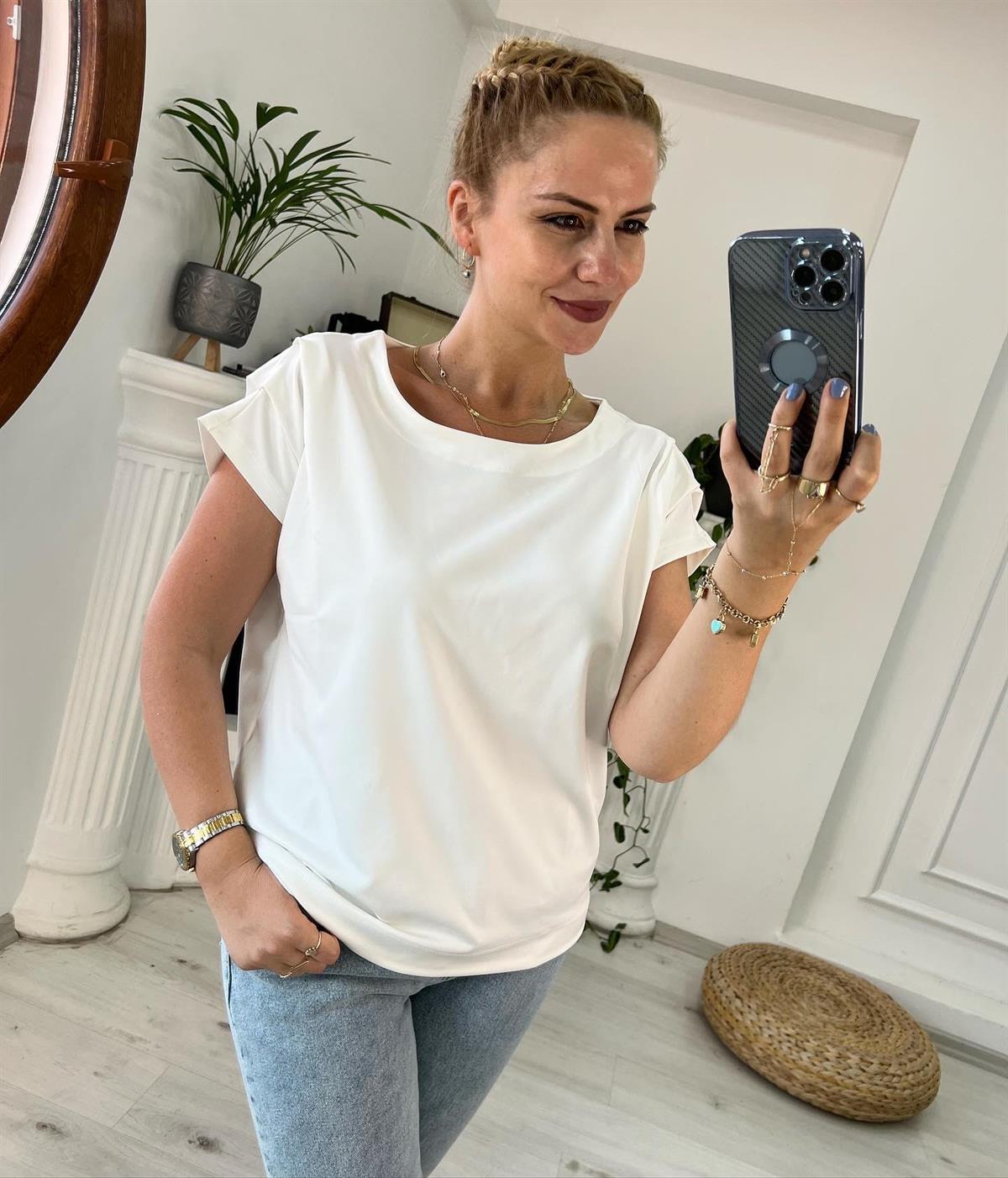 606 Omuzu Pileli Bluz BEYAZ