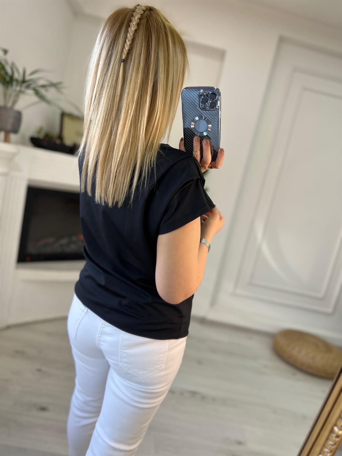 606 Omuzu Pileli Bluz SİYAH