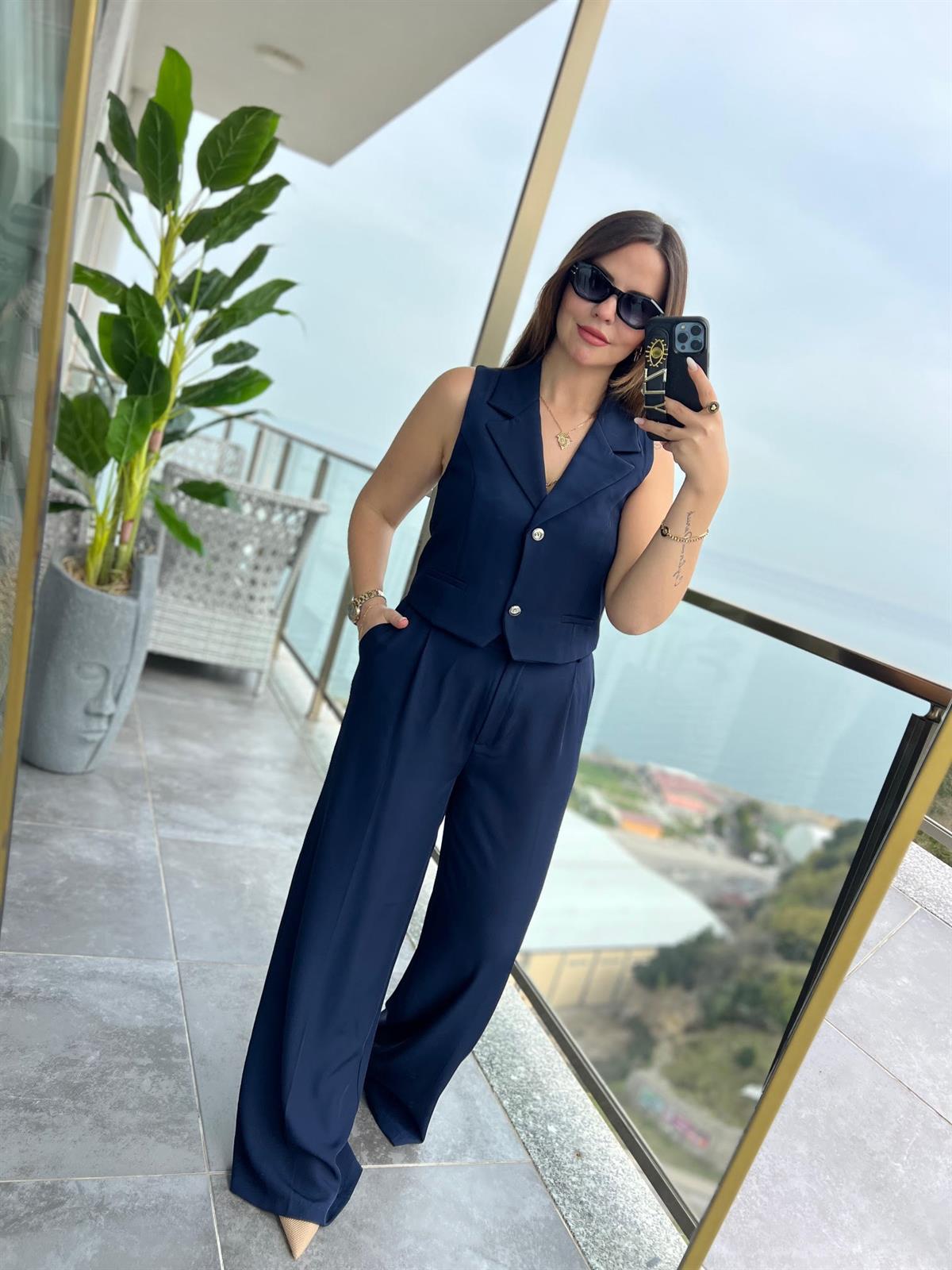 6225 Adriana Yelek Takım LACİVERT