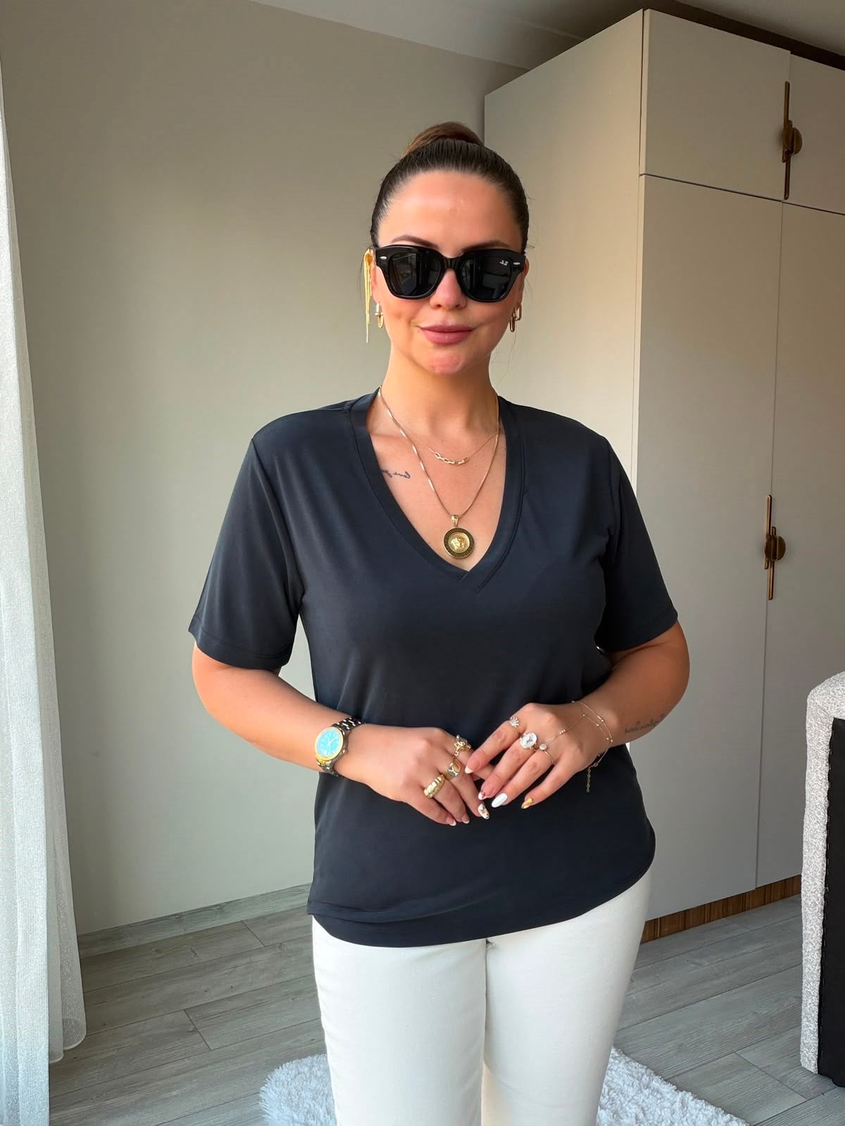 690 V Yakalı Modal Tshirt SİYAH