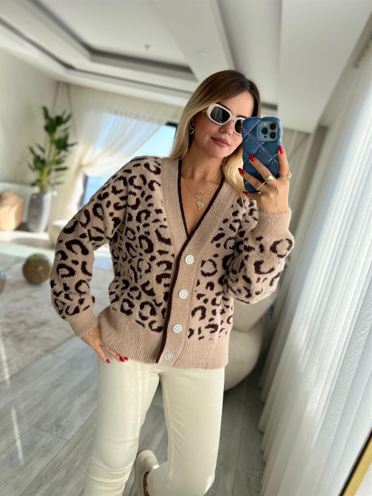7588 Angora Leopar Desenli Hırka BİSKÜVİ